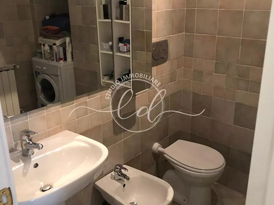 Immagine 2 di Trilocale in affitto  a Pietrasanta