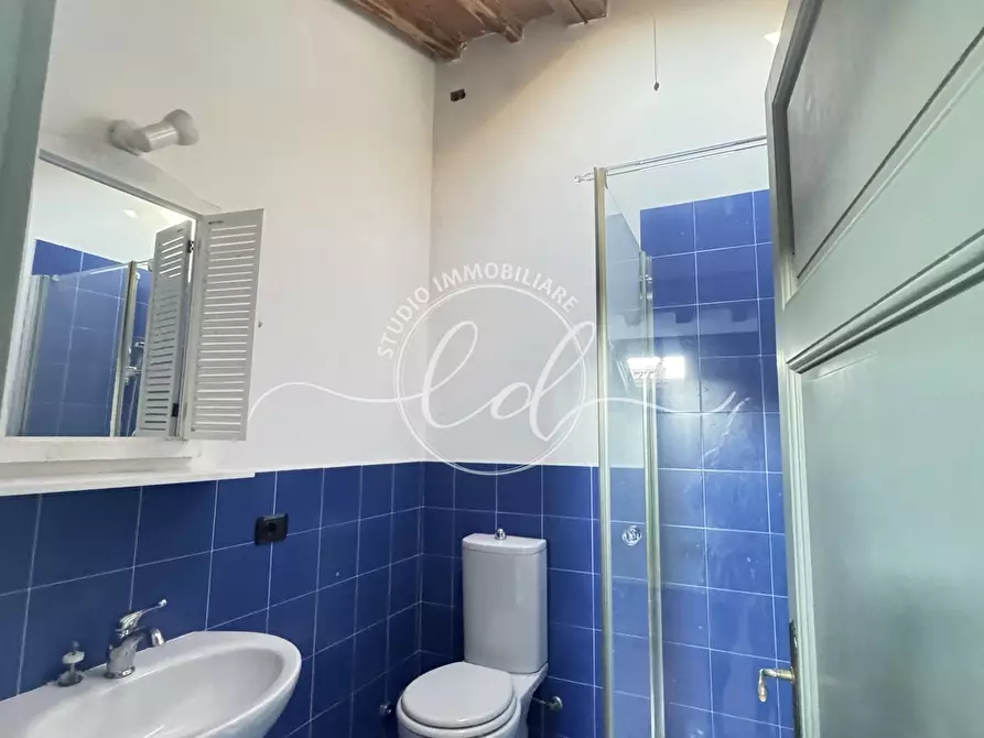 Immagine 45 di Quadrilocale in affitto  a Pietrasanta