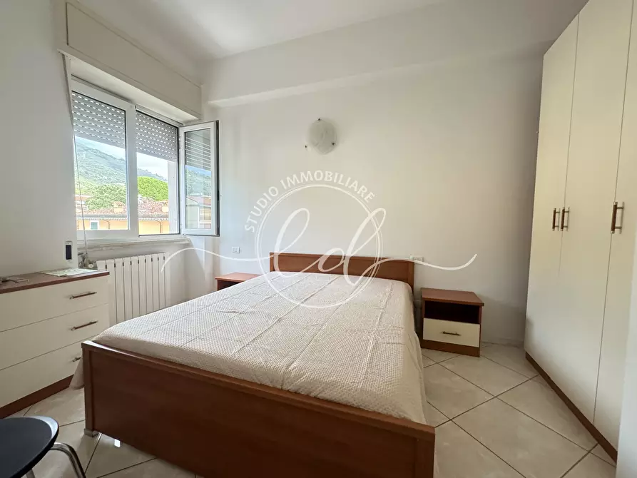 Immagine 12 di Bilocale in vendita  a Pietrasanta