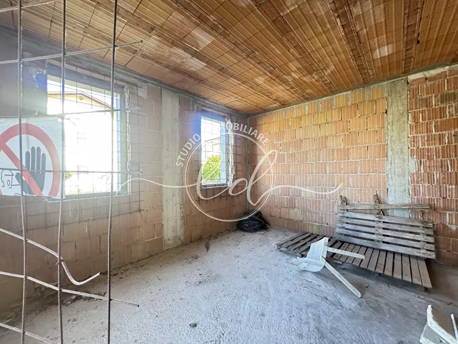 Immagine 5 di Porzione di casa in vendita  a Seravezza