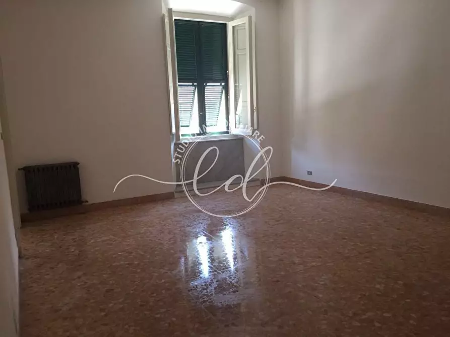 Immagine 18 di Quadrilocale in affitto  a Carrara