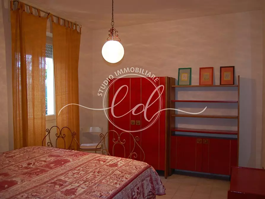 Immagine 10 di Pentalocale in affitto  a Camaiore