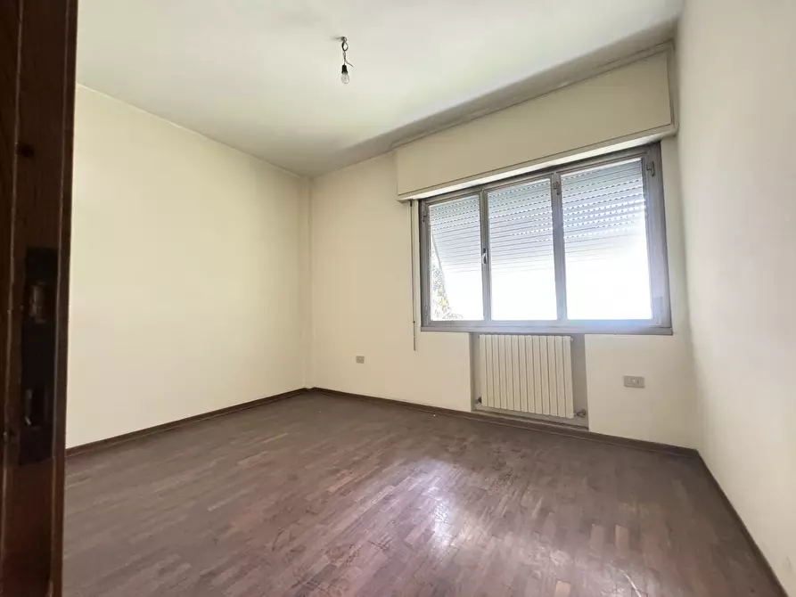 Immagine 68 di Porzione di casa in vendita  a Pietrasanta