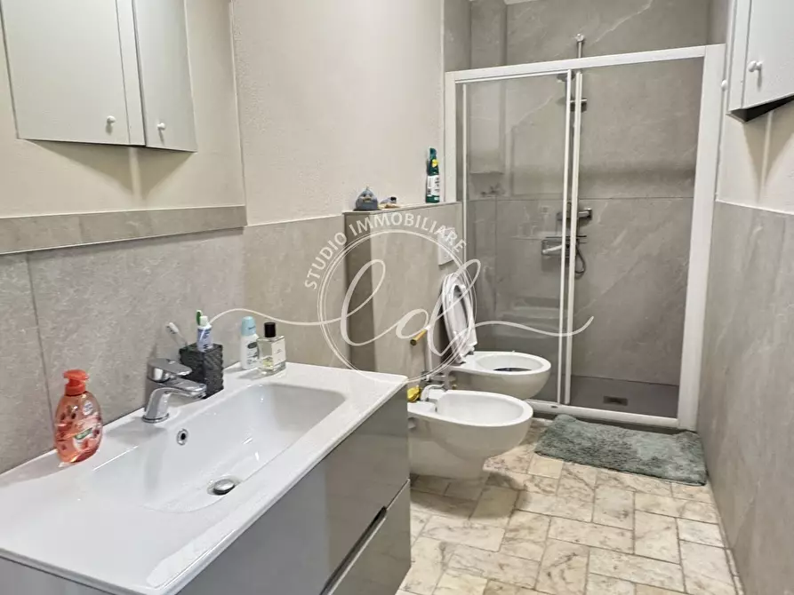 Immagine 12 di Appartamento in affitto  a Pietrasanta