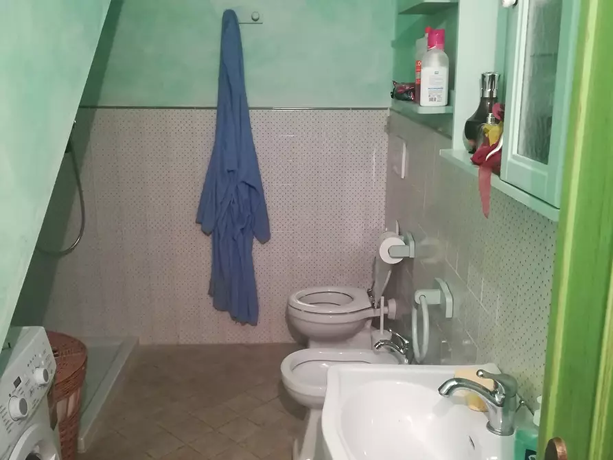 Immagine 13 di Porzione di casa in vendita  a Seravezza