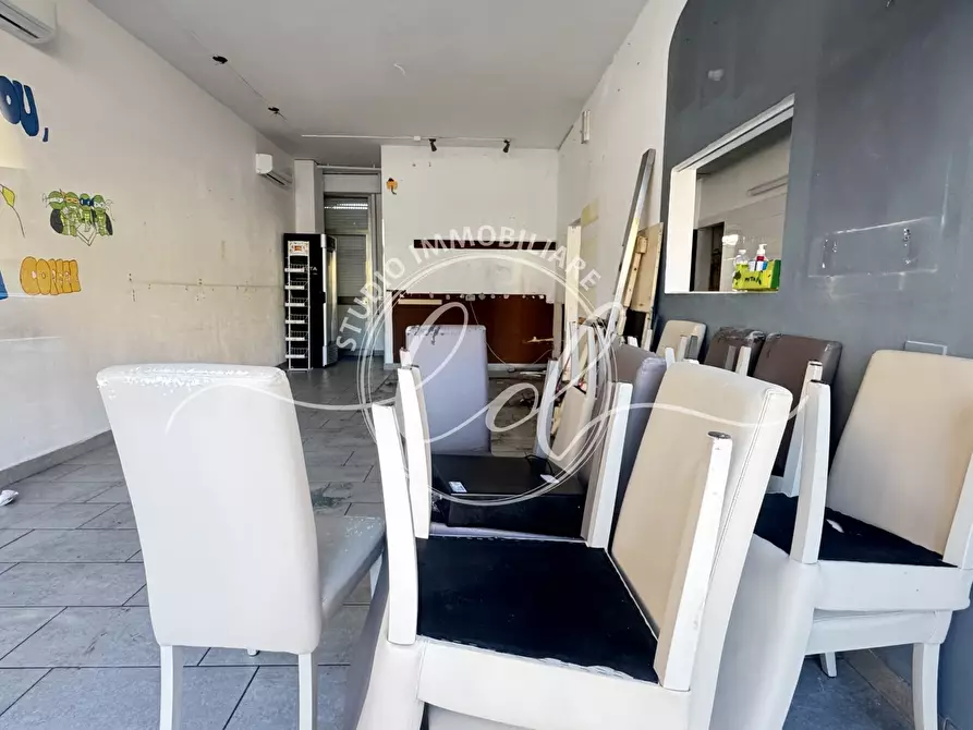 Immagine 1 di Capannone industriale in affitto  a Pietrasanta