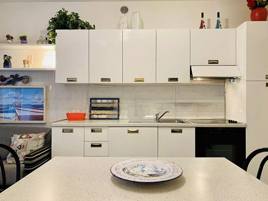 Immagine 9 di Quadrilocale in vendita  a Pietrasanta