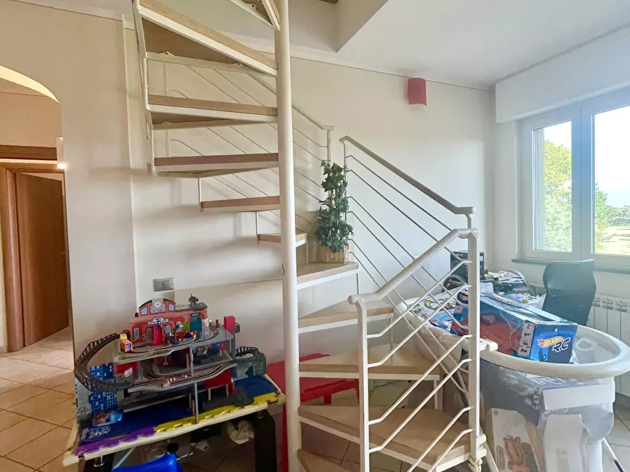 Immagine 17 di Quadrilocale in vendita  a Viareggio