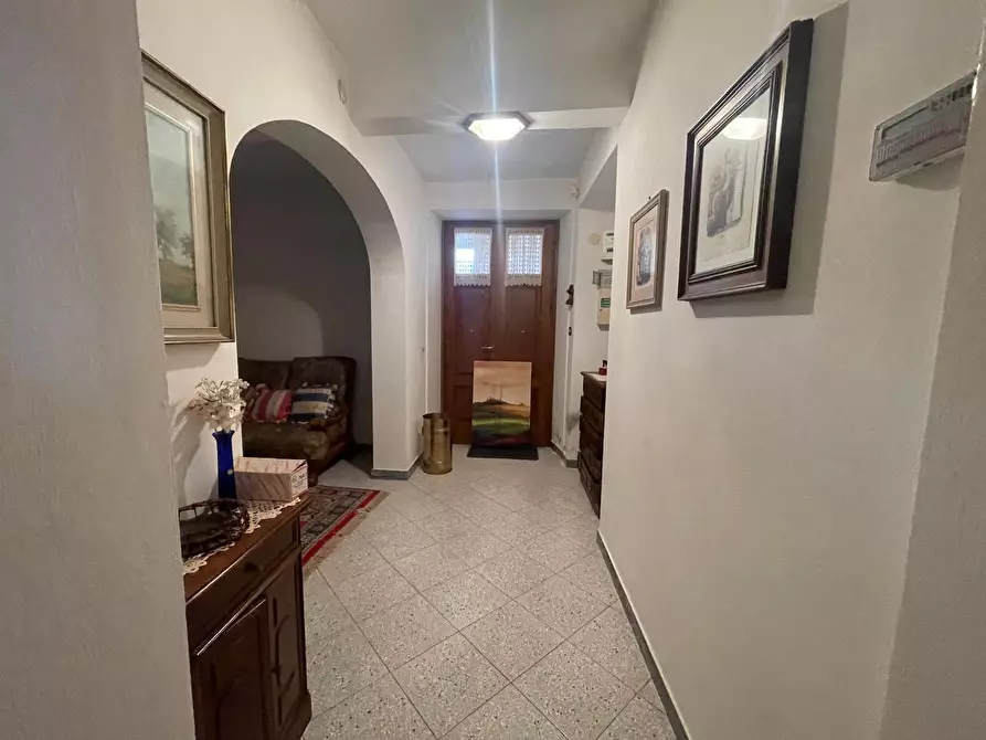 Immagine 39 di Porzione di casa in vendita  a Pietrasanta