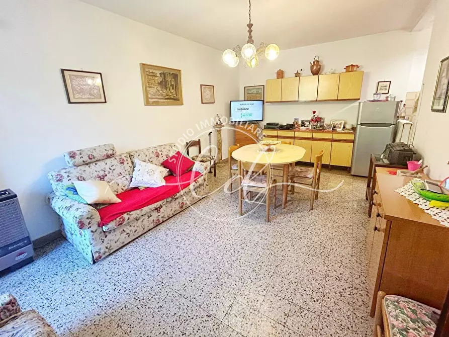 Immagine 3 di Terratetto in vendita  a Pietrasanta