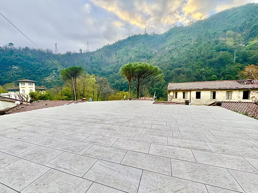 Immagine 36 di Terratetto in vendita  a Seravezza