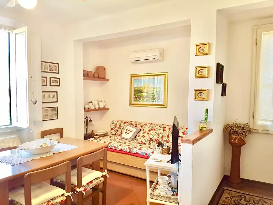 Immagine 4 di Trilocale in affitto  a Forte Dei Marmi