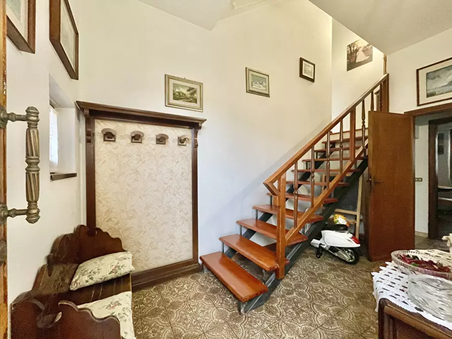 Immagine 2 di Casa indipendente in affitto  a Pietrasanta
