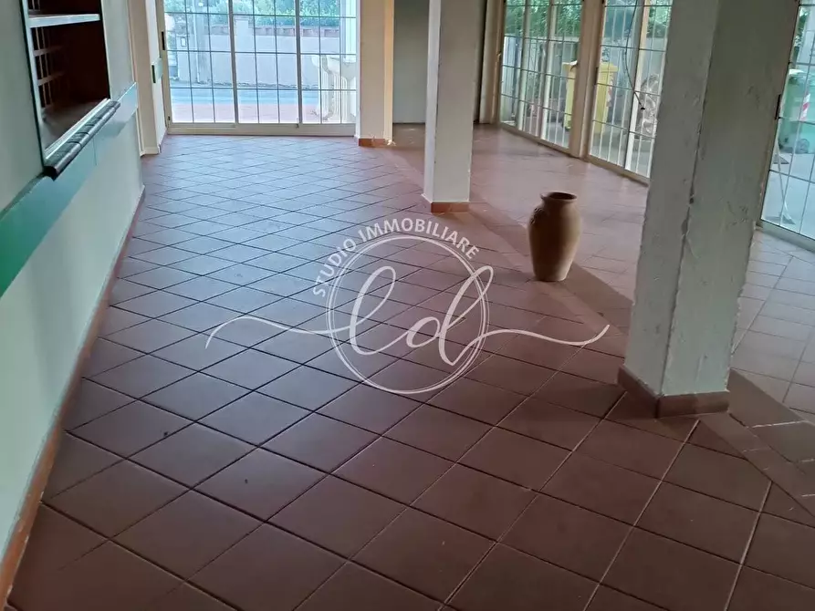 Immagine 10 di Porzione di casa in vendita  a Camaiore