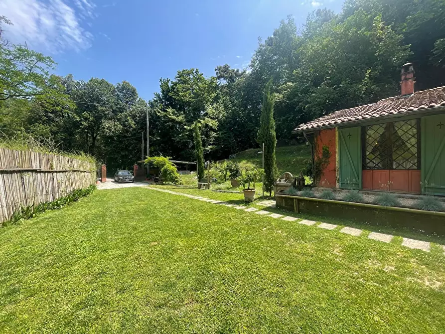 Immagine 44 di Casa indipendente in vendita  a Camaiore