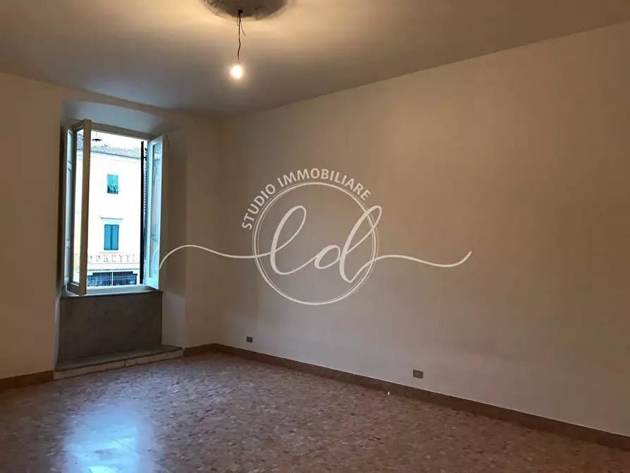 Immagine 13 di Quadrilocale in affitto  a Carrara