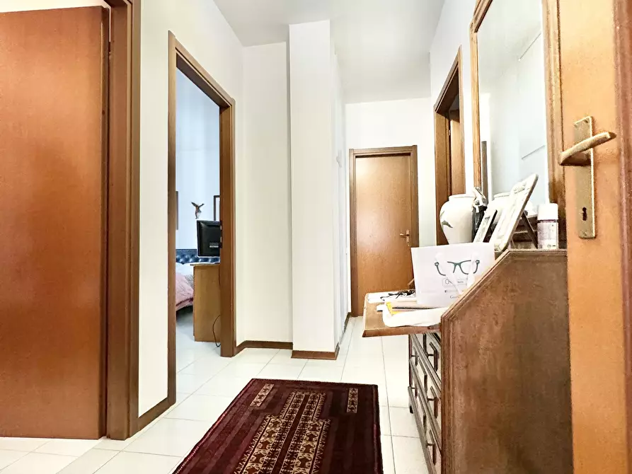 Immagine 24 di Porzione di casa in vendita  a Massa