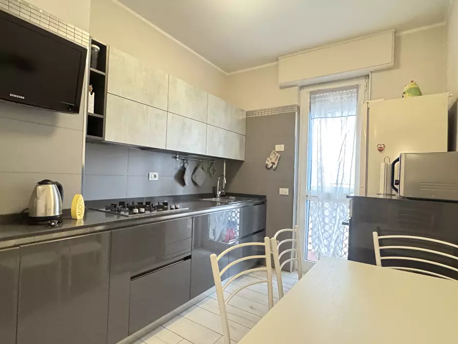 Immagine 24 di Quadrilocale in affitto  a Camaiore