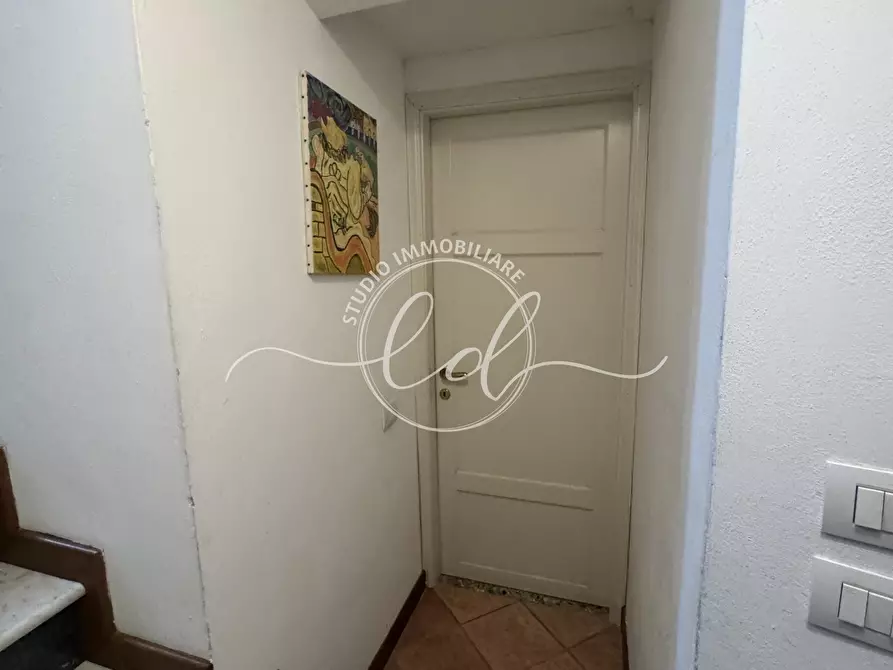 Immagine 77 di Terratetto in vendita  a Seravezza