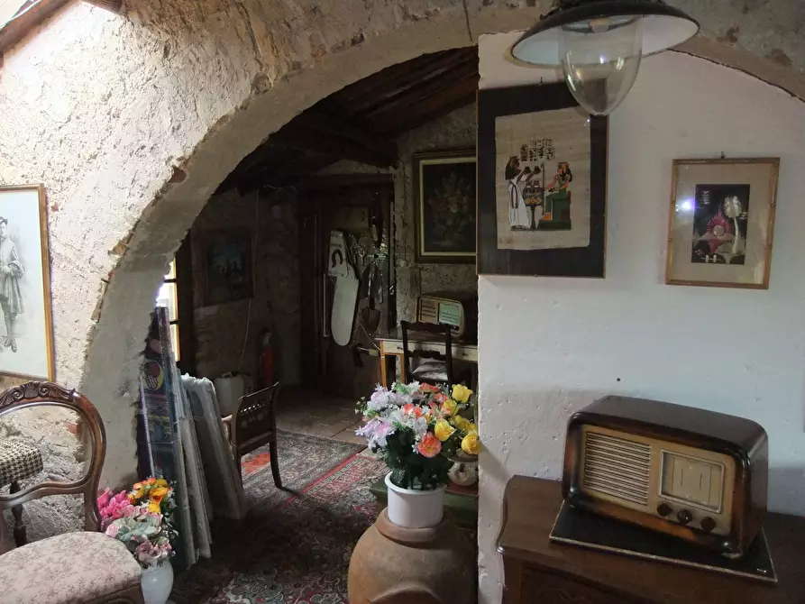 Immagine 10 di Porzione di casa in vendita  a Pietrasanta