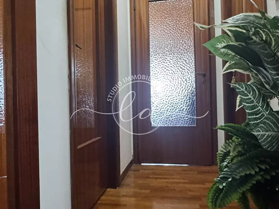 Immagine 32 di Quadrilocale in vendita  a Seravezza