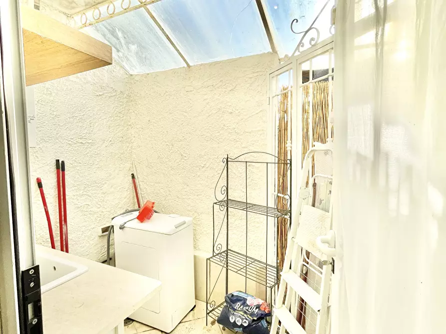 Immagine 19 di Villa in affitto  a Pietrasanta