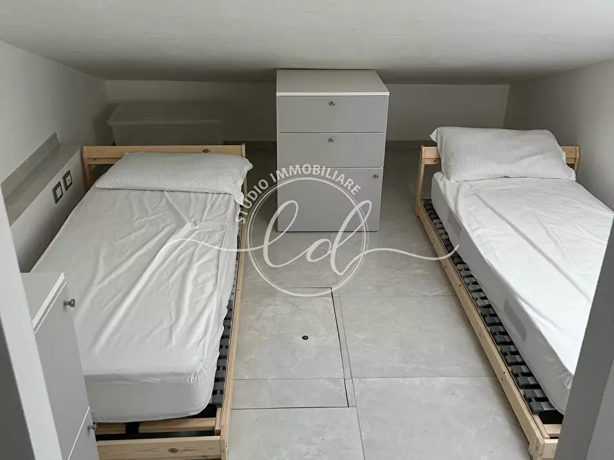 Immagine 22 di Quadrilocale in vendita  a Massa