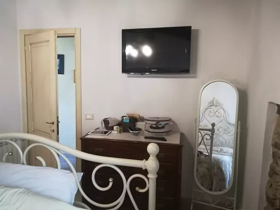 Immagine 9 di Porzione di casa in vendita  a Seravezza