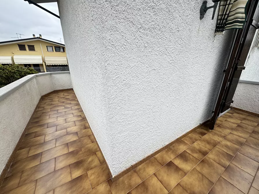 Immagine 43 di Casa indipendente in vendita  a Viareggio