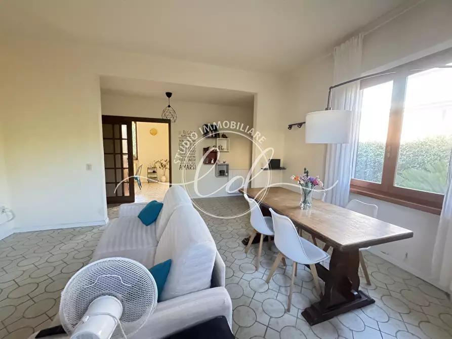 Immagine 14 di Porzione di casa in vendita  a Forte Dei Marmi