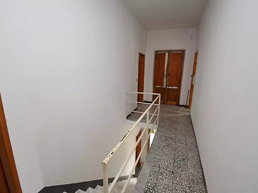 Immagine 21 di Porzione di casa in vendita  a Seravezza