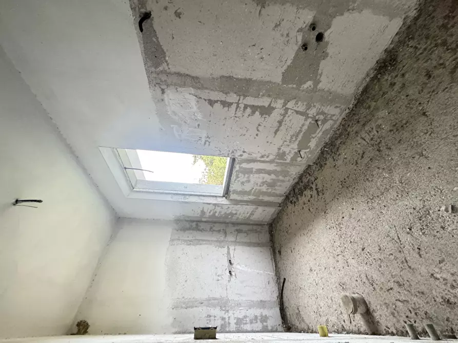 Immagine 20 di Porzione di casa in vendita  a Camaiore