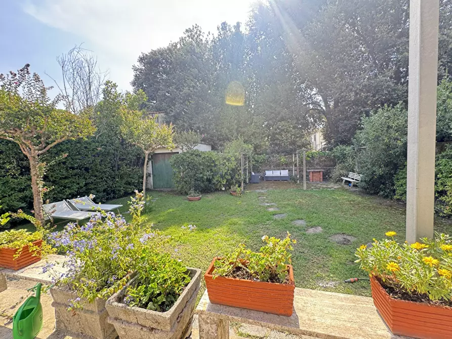Immagine 3 di Casa indipendente in affitto  a Pietrasanta
