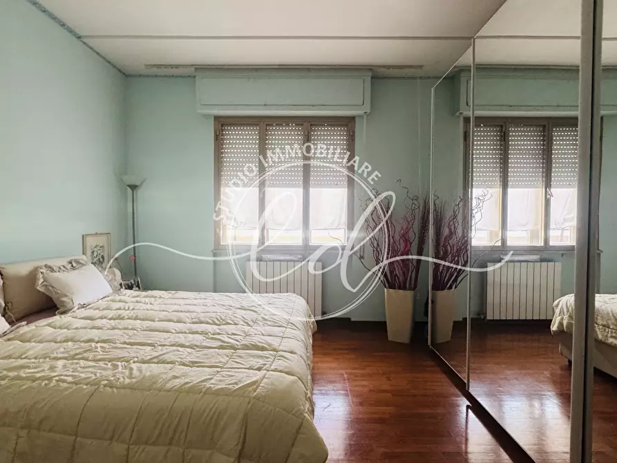 Immagine 37 di Quadrilocale in vendita  a Seravezza