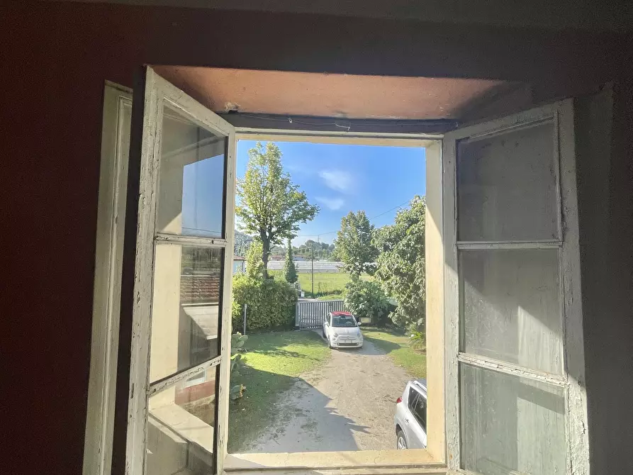 Immagine 30 di Rustico / casale in vendita  a Camaiore