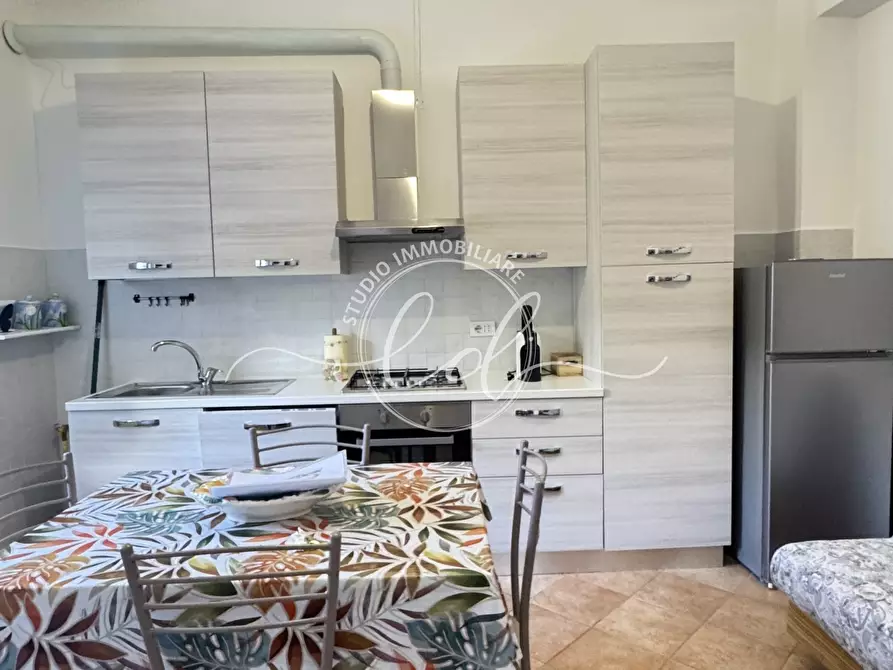 Immagine 7 di Trilocale in vendita  a Pietrasanta