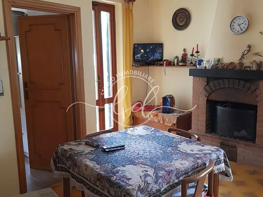 Immagine 4 di Casa indipendente in vendita  a Camaiore