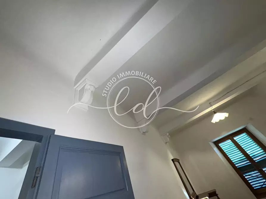 Immagine 32 di Quadrilocale in affitto  a Pietrasanta