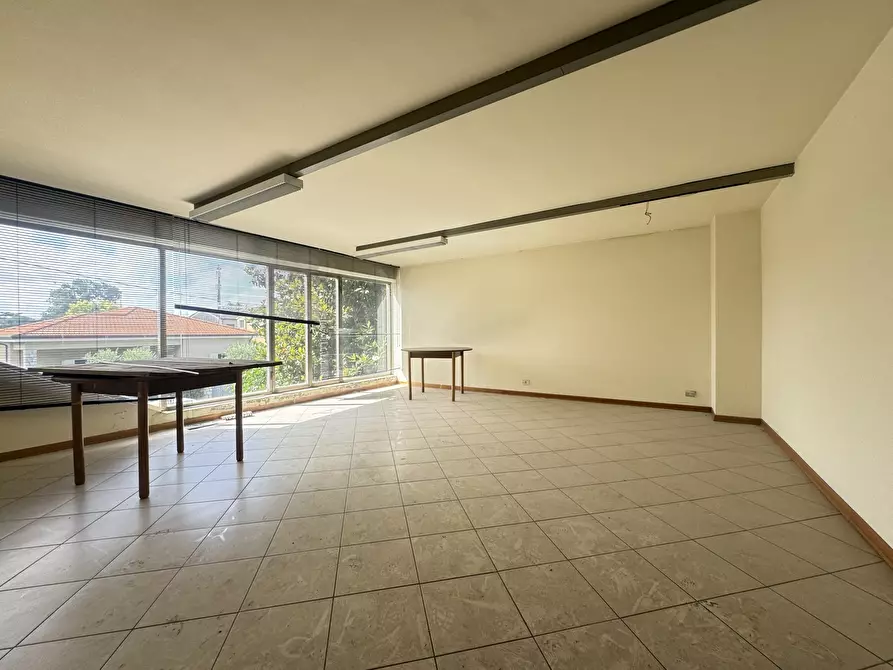 Immagine 20 di Porzione di casa in vendita  a Pietrasanta