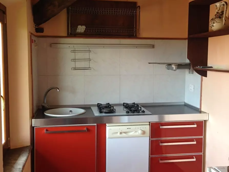 Immagine 42 di Rustico / casale in vendita  a Camaiore