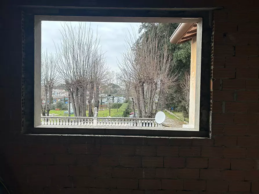 Immagine 8 di Porzione di casa in vendita  a Pietrasanta