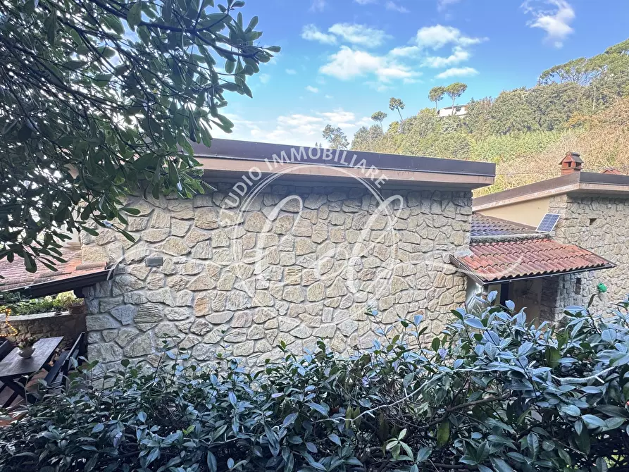 Immagine 6 di Casa indipendente in vendita  a Massarosa