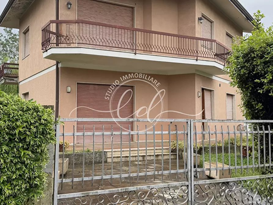 Immagine 26 di Casa indipendente in vendita  a Pietrasanta