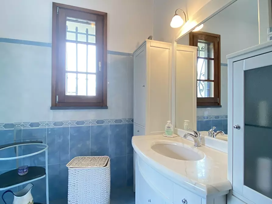 Immagine 8 di Casa indipendente in affitto  a Pietrasanta