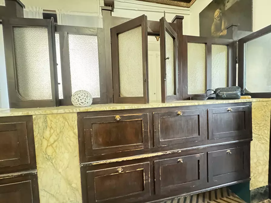 Immagine 19 di Rustico / casale in vendita  a Pietrasanta