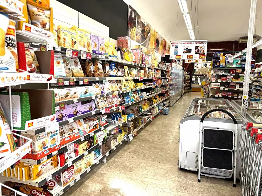 Immagine 4 di Locale commerciale in vendita  in Borgo S. Francesco D'Assis 28 a Anagni