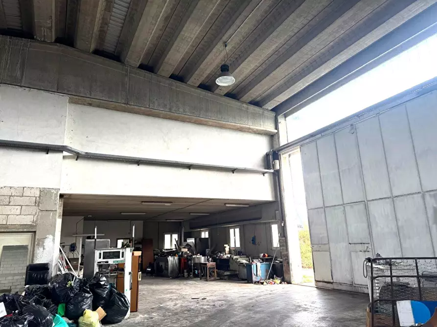 Immagine 8 di Attività artigianale in vendita  in Via ASI 7 15 a Ferentino