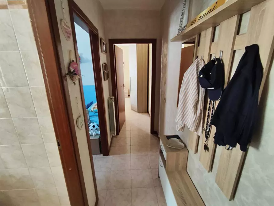 Immagine 11 di Trilocale in vendita  in Via Ottaviano a Guidonia Montecelio