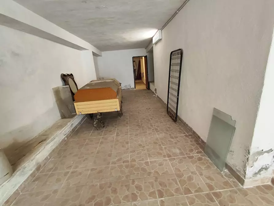 Immagine 5 di Garage in vendita  in Via Nazario Sauro 39 a Guidonia Montecelio