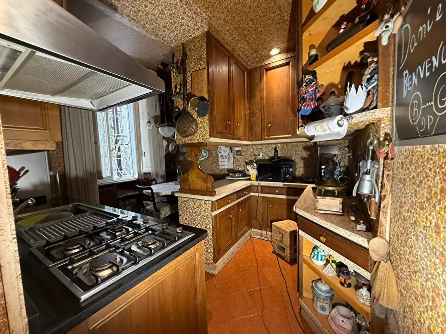 Immagine 30 di Trilocale in vendita  in Via Salaria 126 a Roma